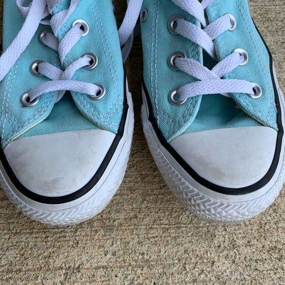 Converse - Picture 3 of 4